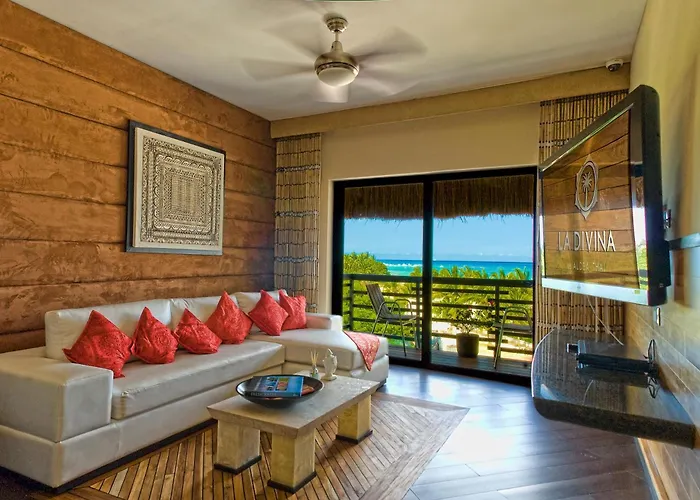 Hotel La Divina By Aldea Thai 4*