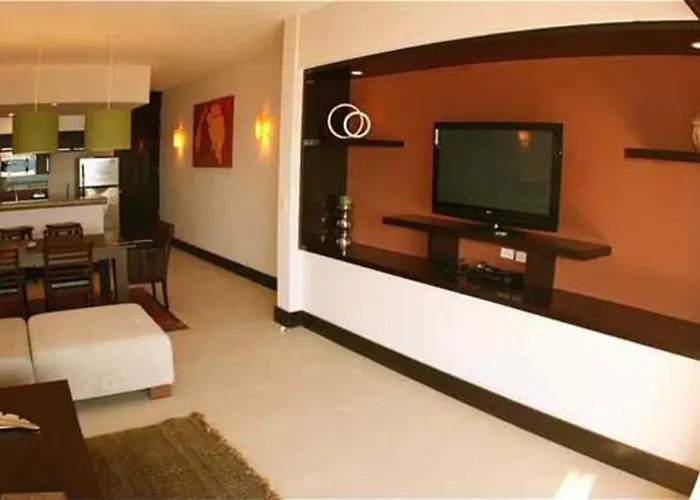 Hotel La Divina By Aldea Thai