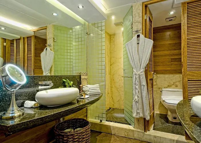 Hotel La Divina By Aldea Thai