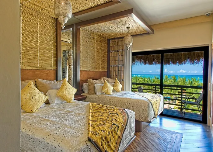 Hotel La Divina By Aldea Thai 4*
