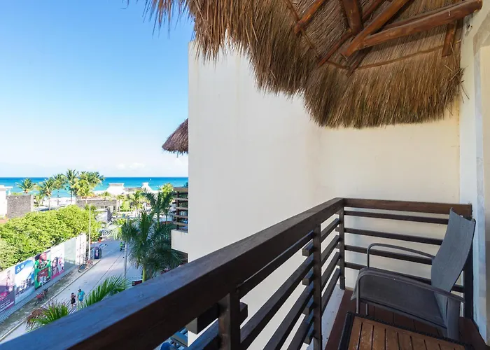La Divina By Aldea Thai Hotel 4*