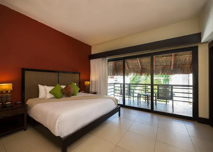Hotel La Divina By Aldea Thai 4*