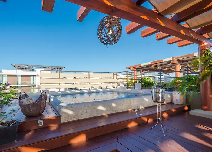 La Divina By Aldea Thai Hotel 4*