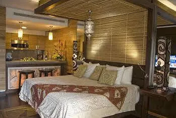 Hotel La Divina By Aldea Thai